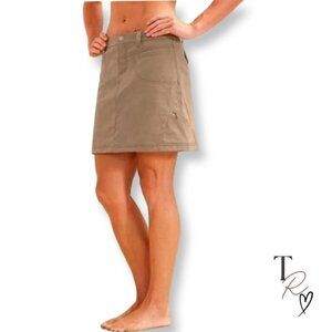 Athleta Active Quick Dry Dipper Casual Utility Skirt Skort in Tan Size 8